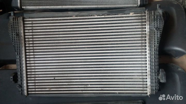 Golf Touran Passat Superb интеркулер 1k0145803t