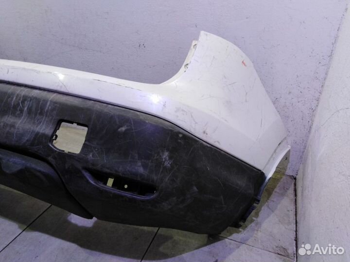 Бампер задний Ниссан