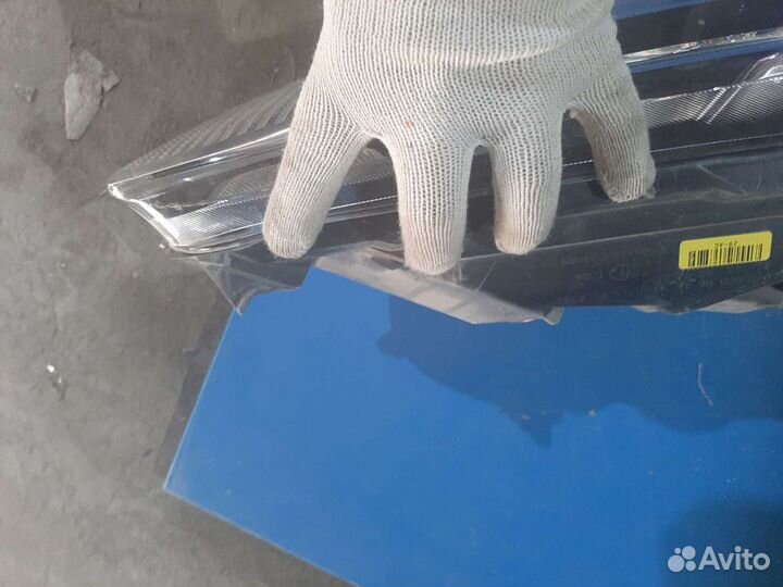 Фара передняя правая ford fiesta