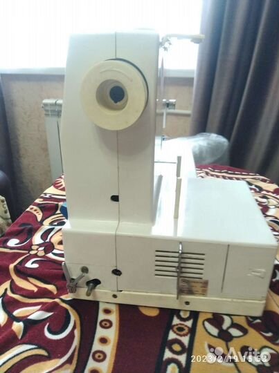 Швейная машинка бу