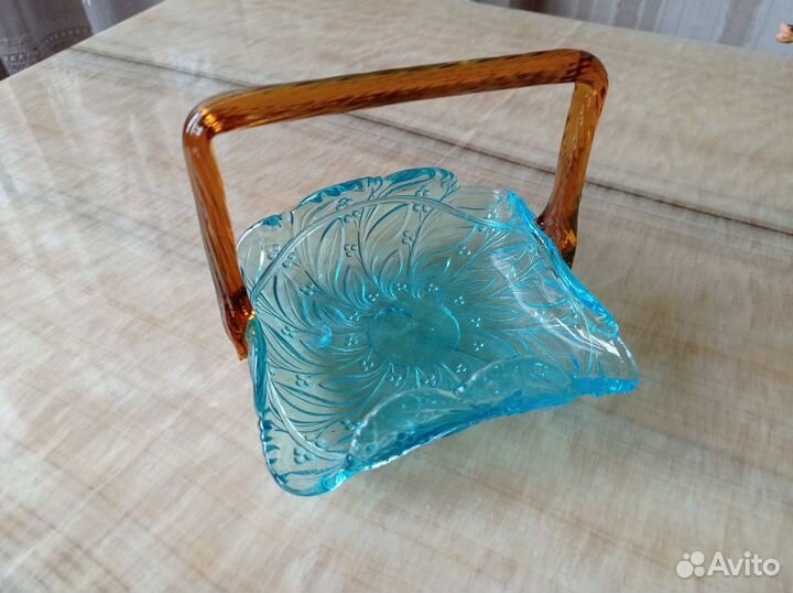 Корзиночка стекло