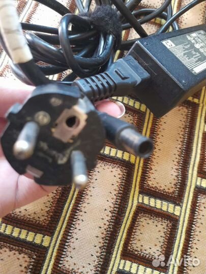 Блок питания для ноутбука