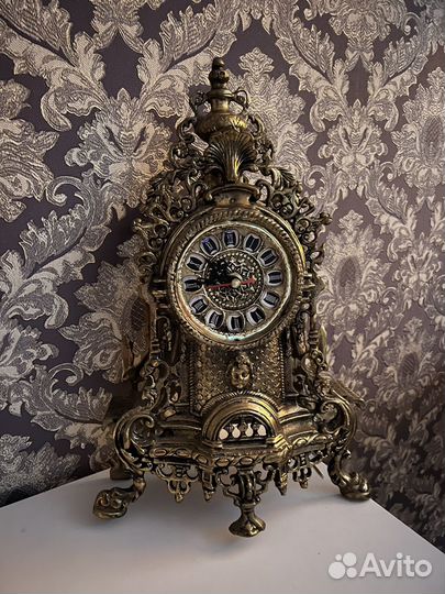 Антикварные часы