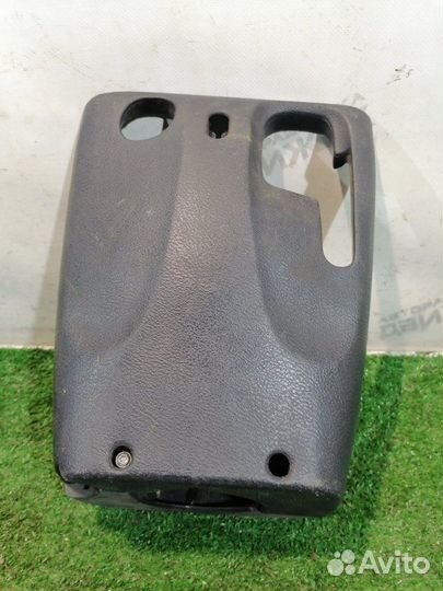 Кожух рулевой колонки Renault Clio 2 1.4 K4J 2002