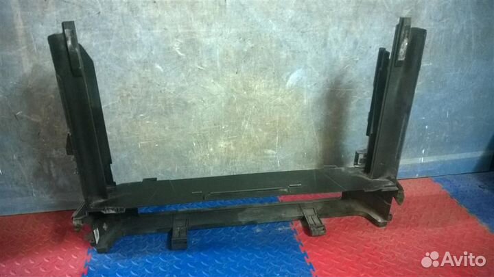 Рамка радиатора BMW 5-серия E60/E61