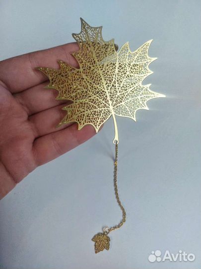 Металлическая закладка для книги