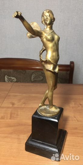 Бронзовая статуэтка P.L. Kowalczewski
