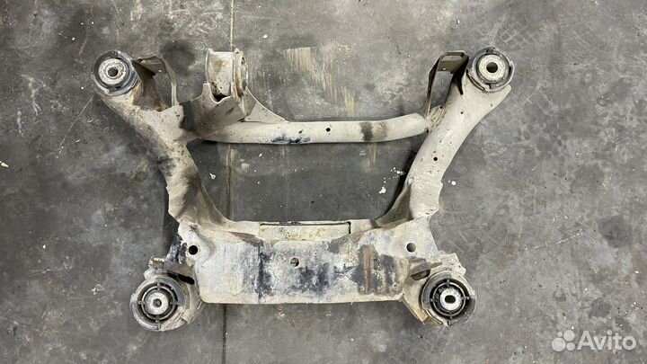 Подрамник BMW E46