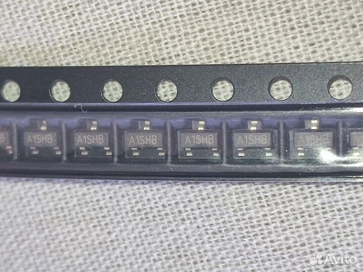 Транзистор SI2301 - 1 шт