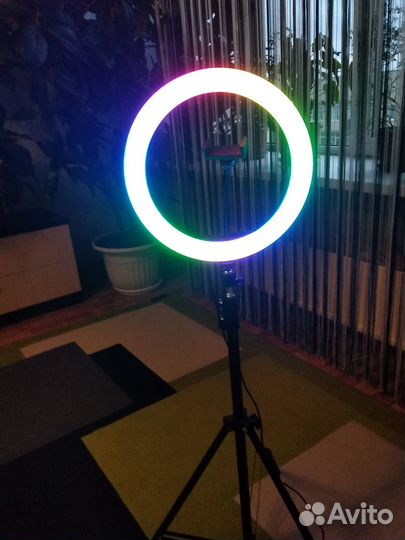 Кольцевая лампа со штативом бу