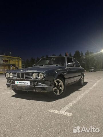 BMW e30