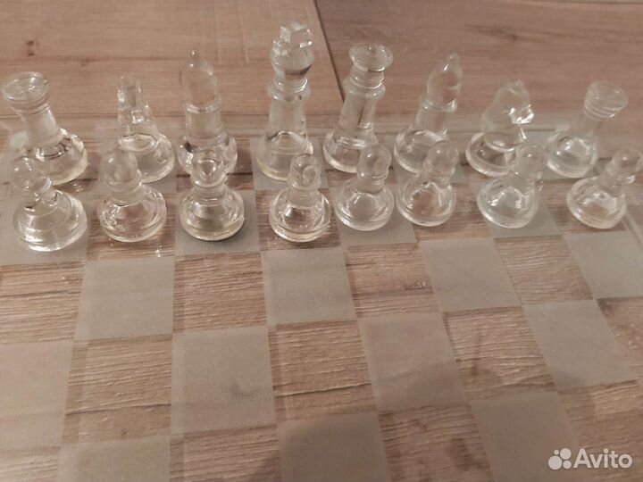 Шахматы стеклянные