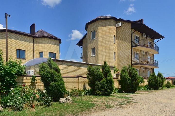 Комната 25 м², 1/3 эт.