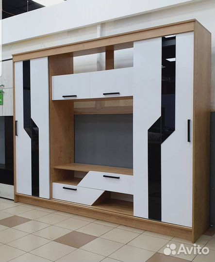 Стенка в гостиную