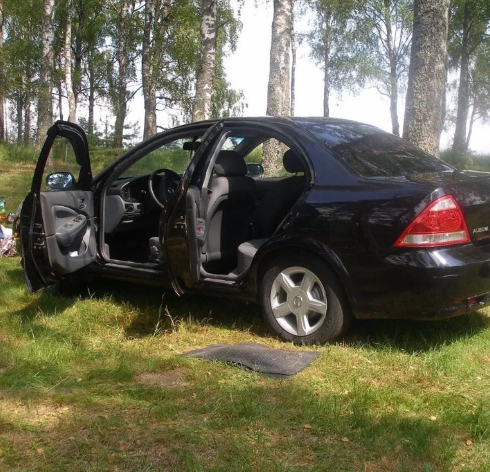 Nissan Almera Classic: фото владельца