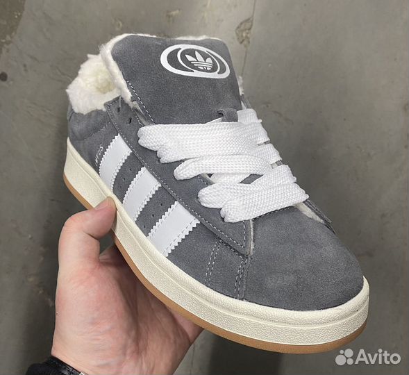 Зимние кроссовки с мехом Adidas (40-45)