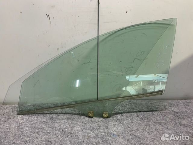 Стекло двери переднее левое Mazda 3 BL