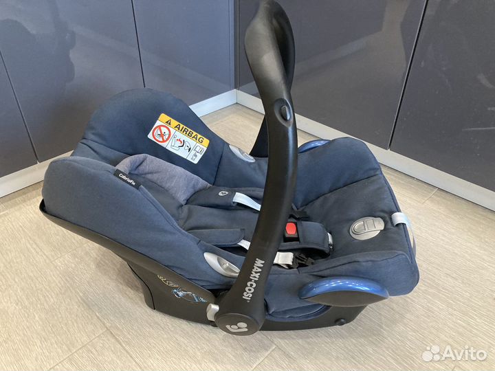 Автокресло Maxi-Cosi CabrioFix Essential Graphite