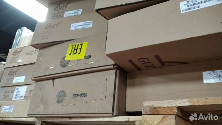 Коробки для гитар, электрогитар, басов, кейсов