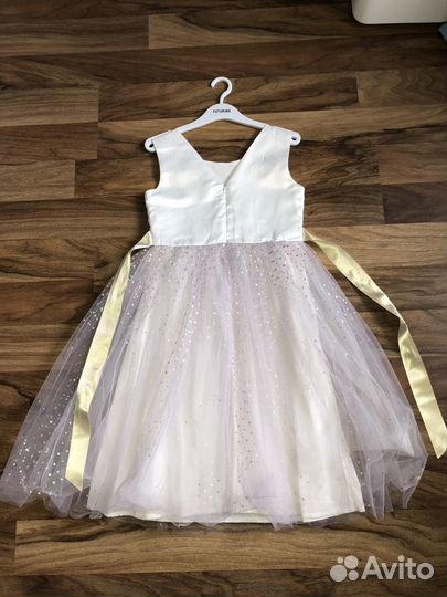 Нарядное платье для девочки р 140-152