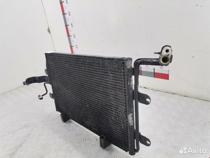 Радиатор кондиционера Volkswagen Golf 4 2004