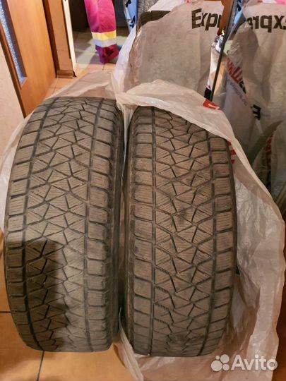 Bridgestone Blizzak DM-V2 225/65 R17