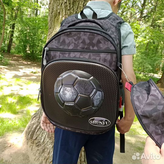 Рюкзак школьный для мальчика новый