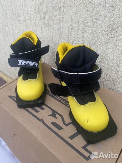 Лыжные ботинки детские 33 размер