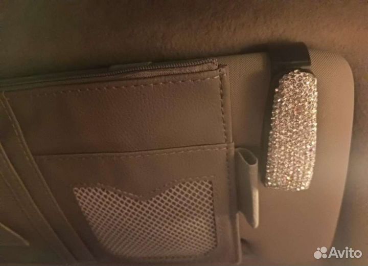 Держатель для очков в машину.Новый