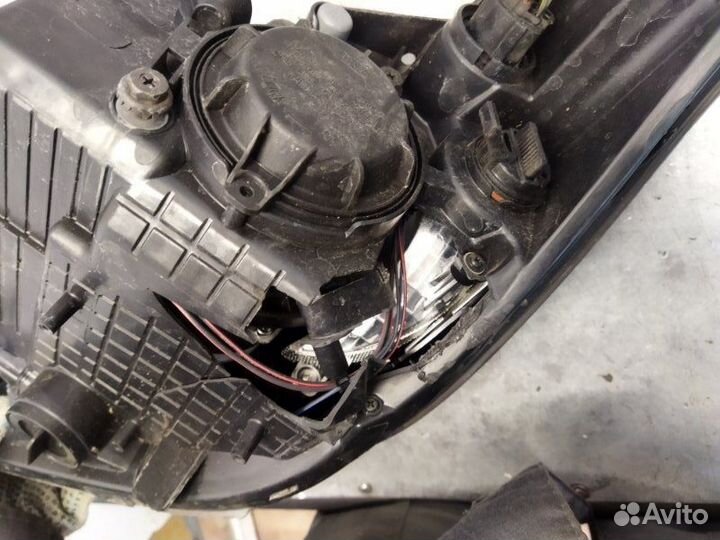 Фара правая Kia Ceed JD хетчбэк 1.6 GDI G4FD 2013