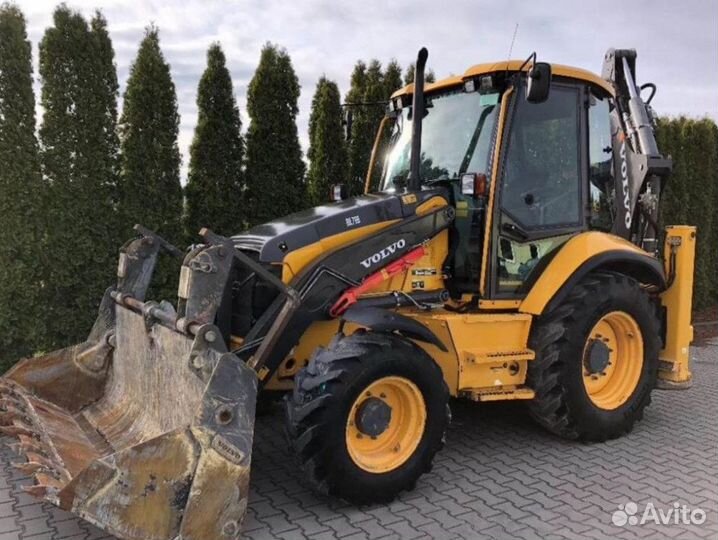 Аренда экскаватора-погрузчика услуги трактора