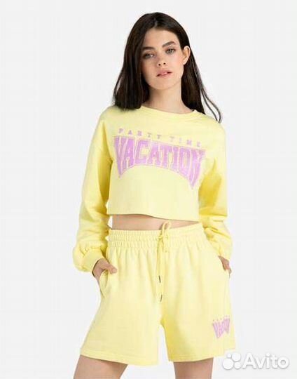 Шорты и свитшот 48р