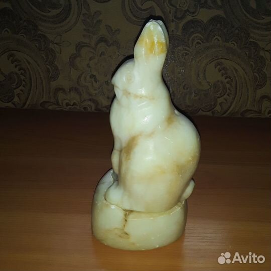 Фигурка зайца или кролика