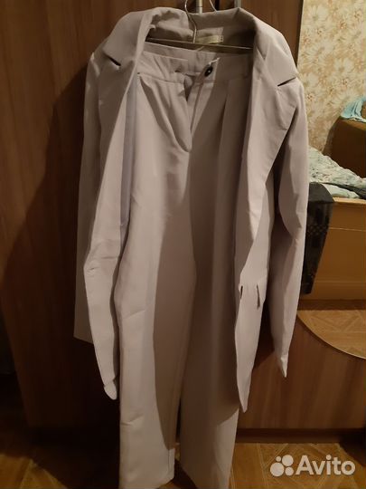 Брючный костюм женский 44 46