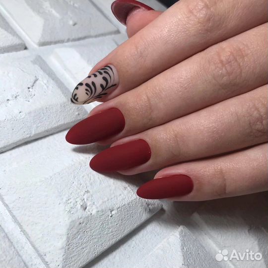 Аппаратный маникюр