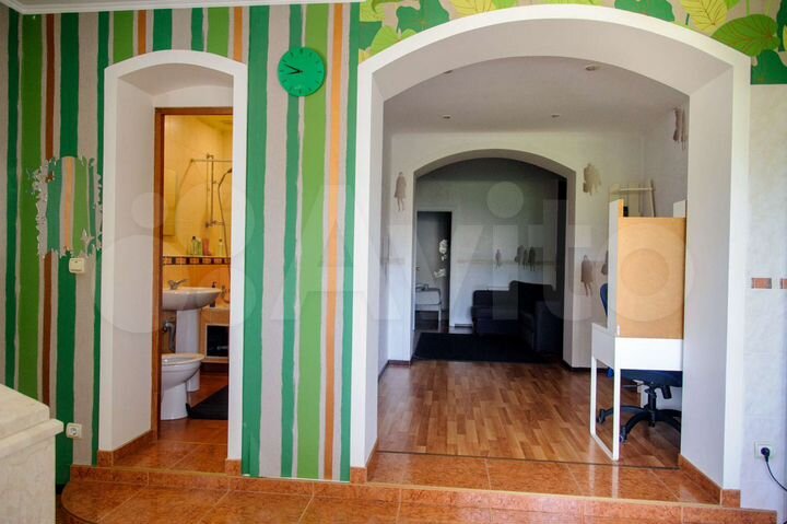 2-к. квартира, 58 м², 2/2 эт.