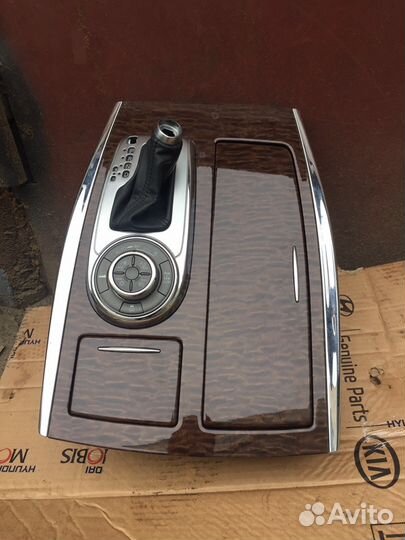 Консоль селектора АКПП Nissan Patrol Y62