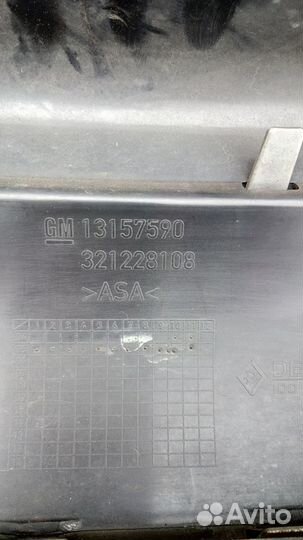 Решетка радиатора Vauxhall Zafira B Дорестайлинг