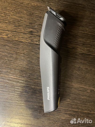 Триммер для бороды philips