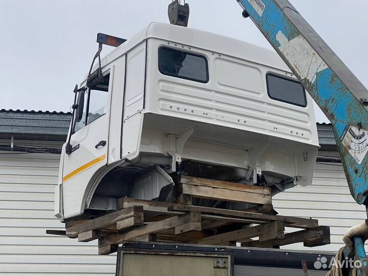 Кабина камаз 43118, 43114 евро-2 с блоком абс 8