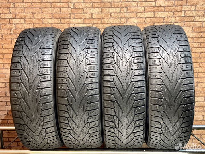 Nokian Hakkapeliitta R2 235/65 R18 110R