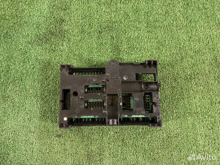 Блок предохранителей BMW G05 G06 G07