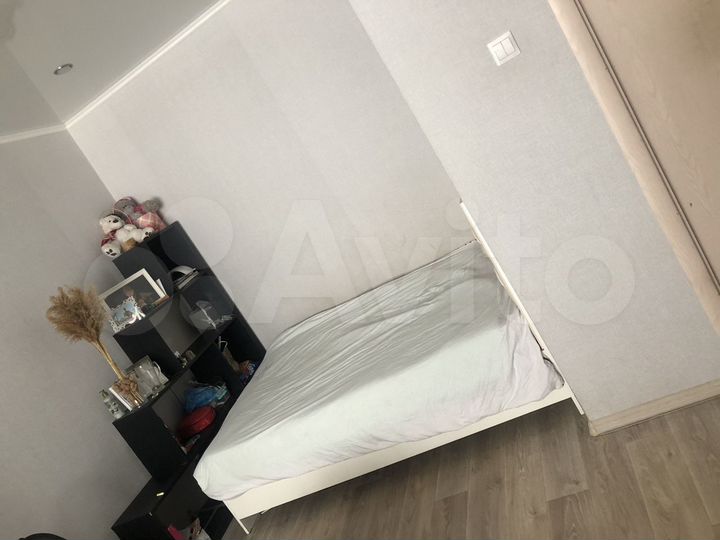 1-к. квартира, 42 м², 2/9 эт.