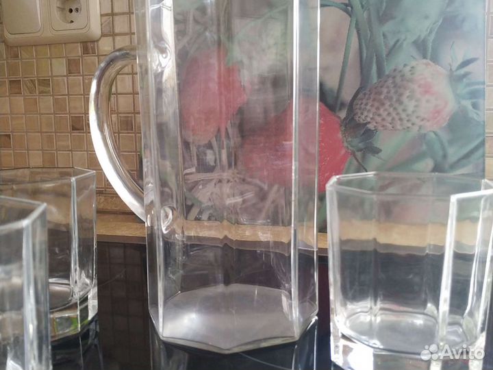 Графин и 4 стакана