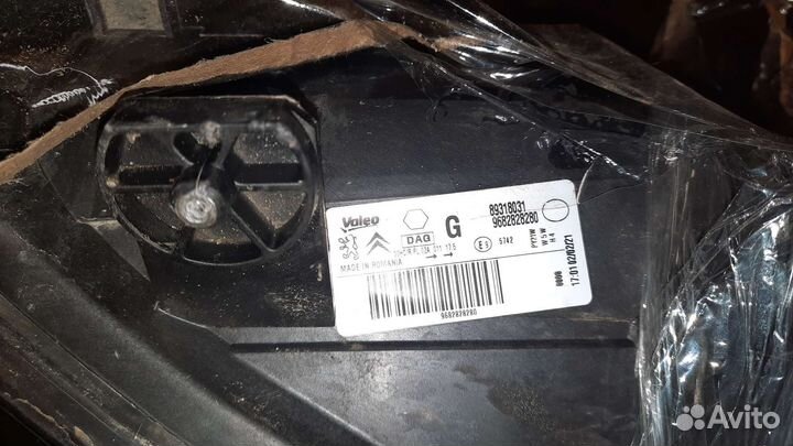 Фара левая Peugeot B9 Opel Combo