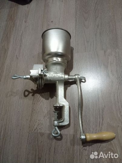 Мельница для зерна-солода, ручная