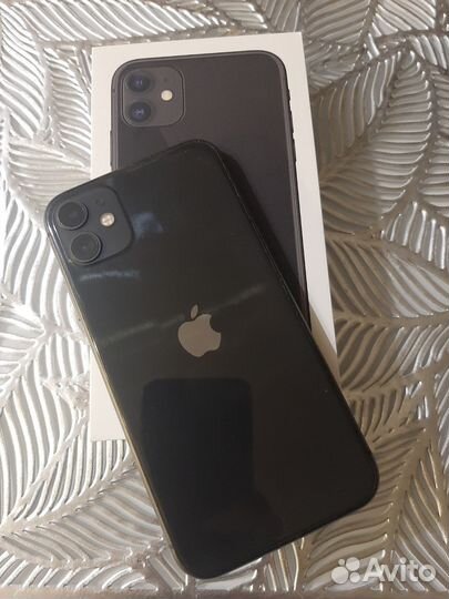 iPhone 11, 64 ГБ