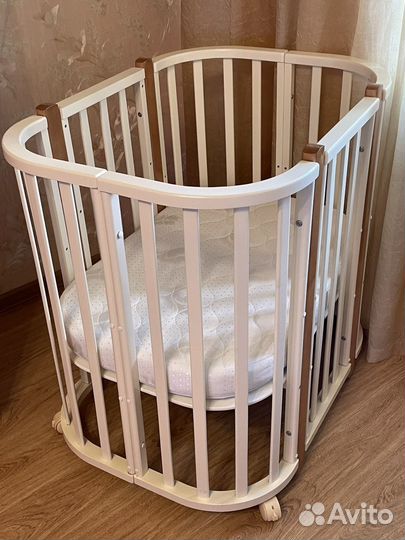 Детская кроватка трансформер с маятником