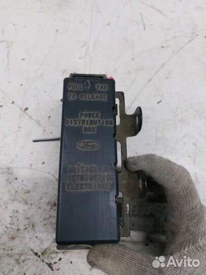 Блок предохранителей Mercuri Sable 2 Ford Taurus 2