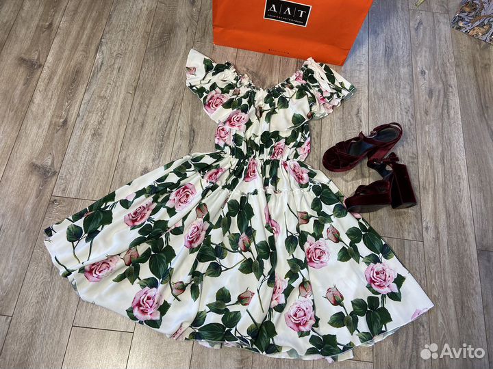 Платье новое летнее